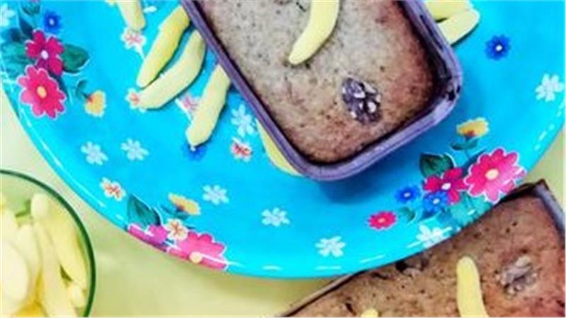 עוגת בננות מלאה אגוזים