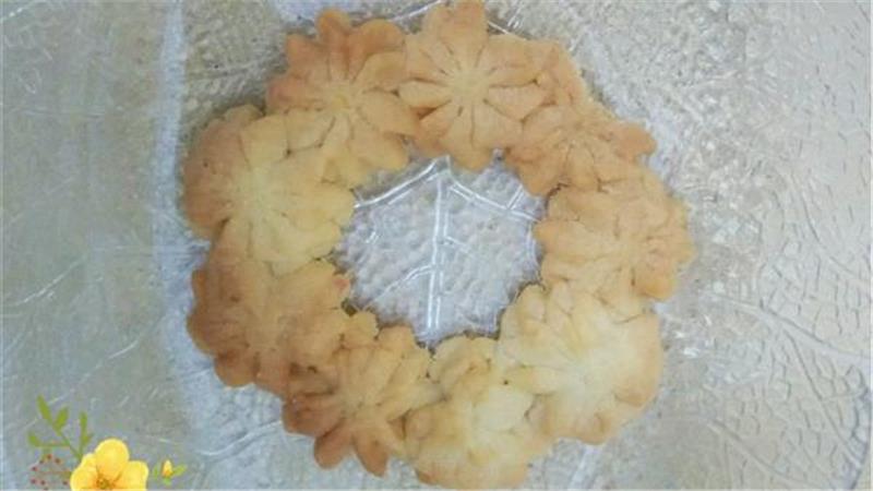 עוגיות פרחים עם שוקולד צבעוני