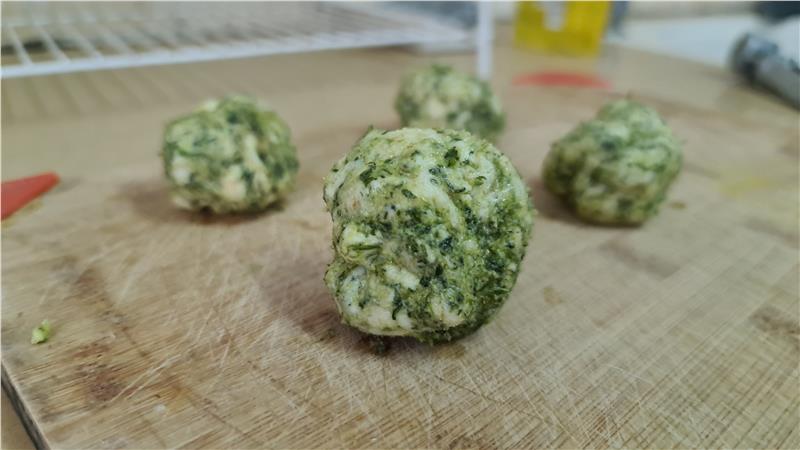 חזה עוף נוסח קייב, צ'יקן קייב