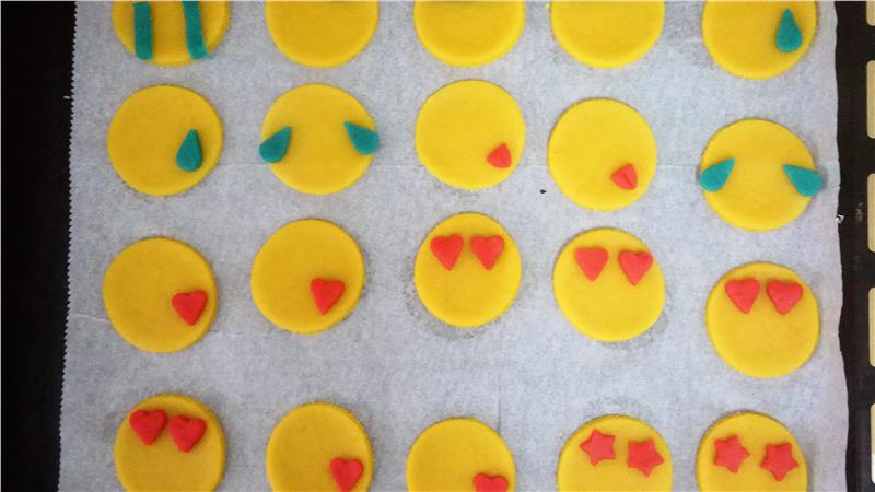 עוגיות אימוג'י הכי מהממות 