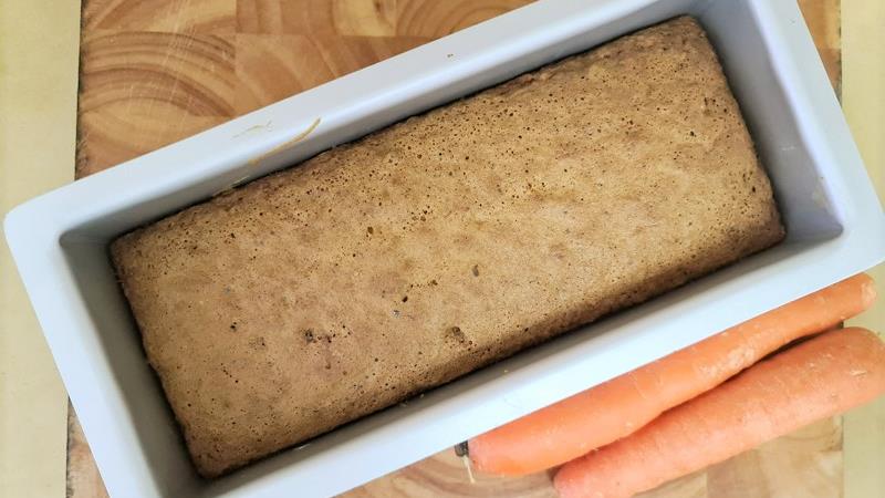 עוגת גזר בחושה עם אגוזי מלך