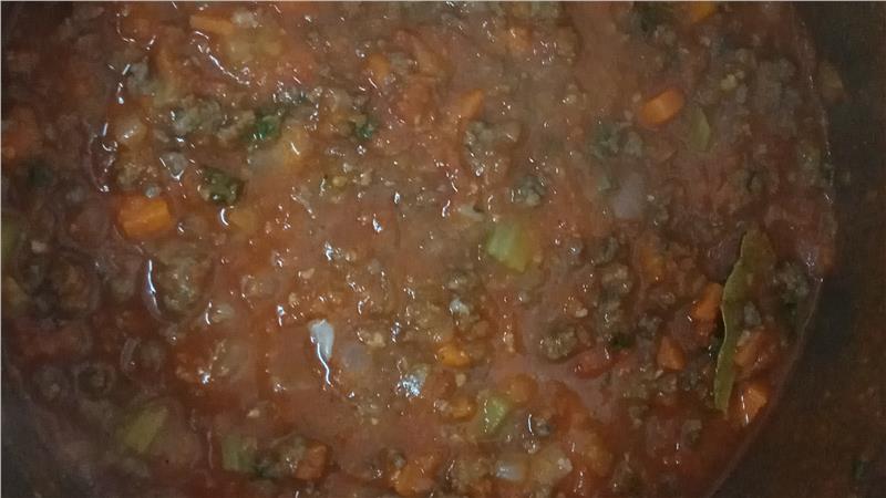 ספגטי בולונז ברוטב עגבניות