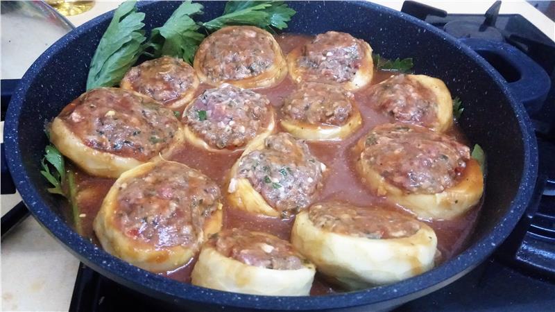 תחתיות ארטישוק במילוי בשר טחון