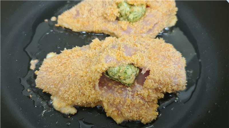 חזה עוף נוסח קייב, צ'יקן קייב