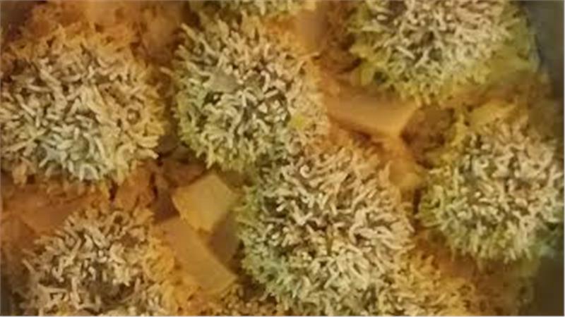 קציצות קיפודים עם אורז ובשר טחון