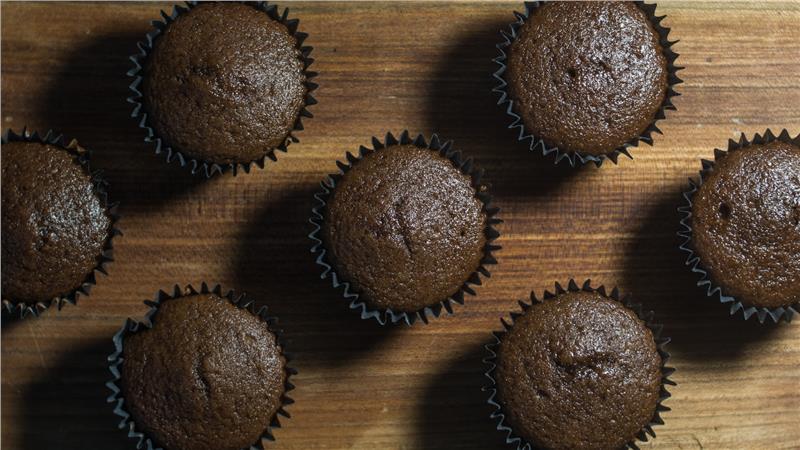 קאפקייקס שוקולד ללא אגוזים ללא ביצים וללא חלב