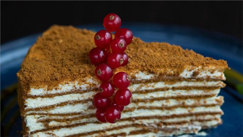 מדוביק – עוגת שכבות רוסית