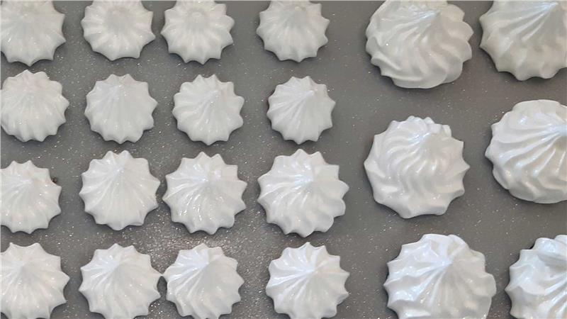 נשיקות מיקצפת, מרנג משובח