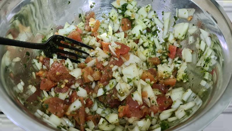 שעועית לבנה עם בצל