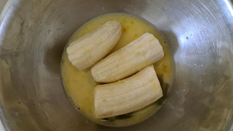 בננה מטוגנת בפירורי לחם