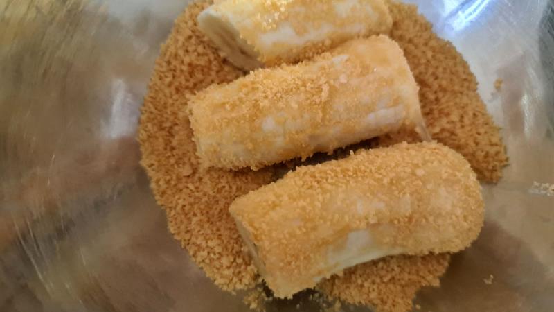 בננה מטוגנת בפירורי לחם