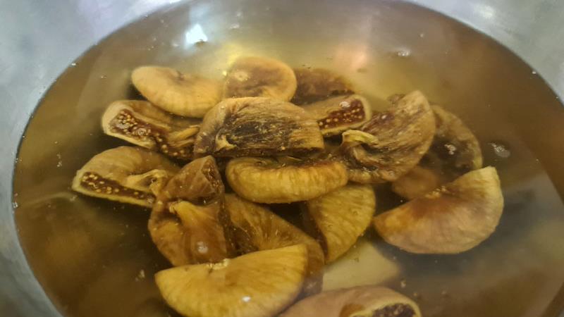 עוגיות תאנים ואגוזים נהדרות, עוגיות תאנים יבשות  ואגוזים נהדרות