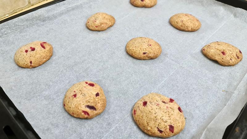 עוגיות דובדבנים משגעות בשתי דרכים