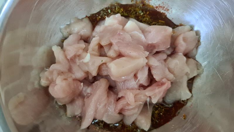 חזה עוף חריף עם בטטה מתוקה וברוקולי - ארוחת win-win