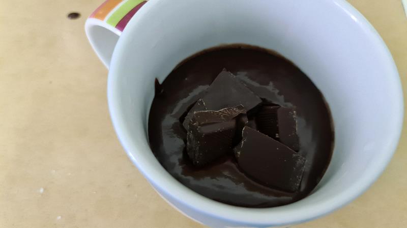 עוגת לבה במאג שמכינים בקלי קלות, עוגת מאג לבה חמה ב-5 דקות