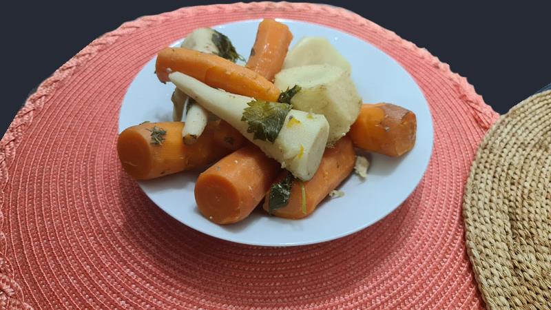 מרק עוף אמיתי צח ליום גשום