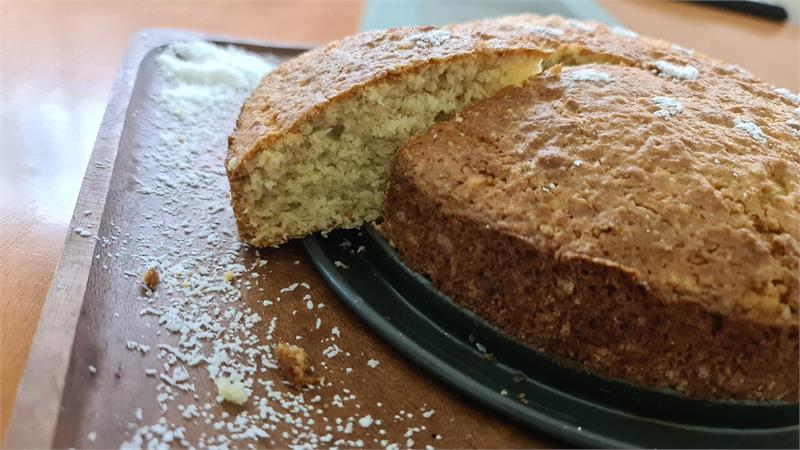 עוגת קוקוס בחושה נהדרת