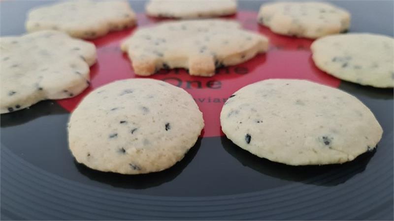 עוגיות שומשום שחור, עוגיות חמאה ושומשום שחור