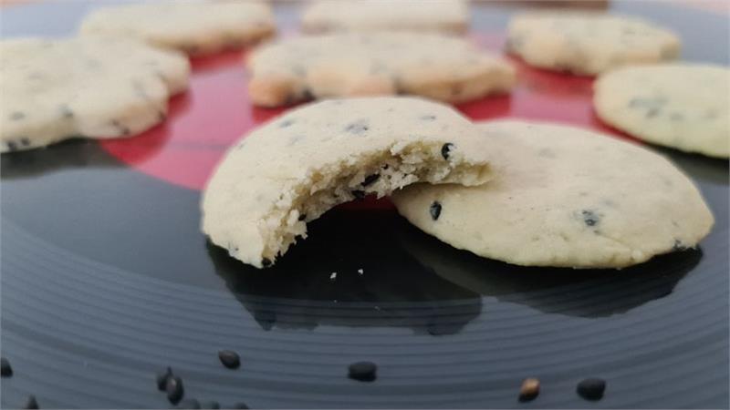 עוגיות שומשום שחור, עוגיות חמאה ושומשום שחור