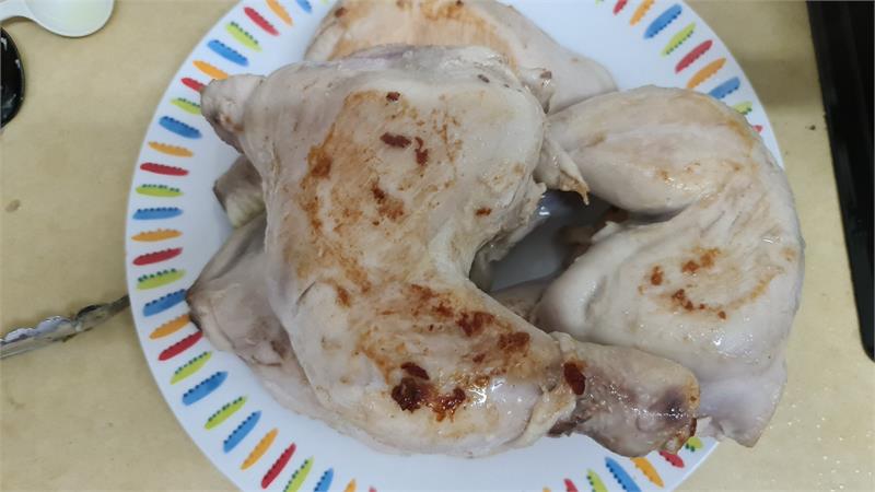 ג'מבליה אדומה הארוחה הכי טעימה עם עוף אורז וירקות לשניים