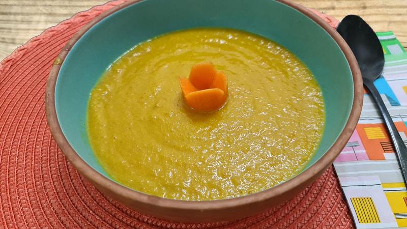 מרק גזר לשניים