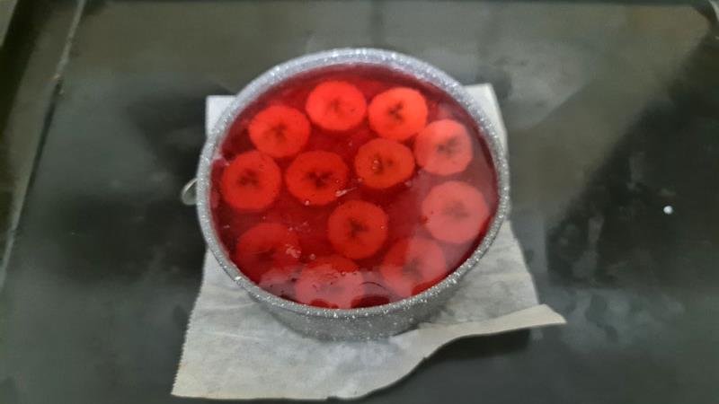 עוגת ג'לי לשניים