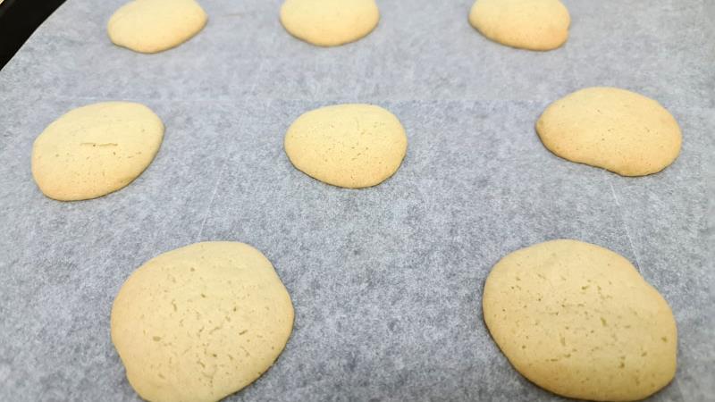 עוגיות סוכר מ- 3 חלבונים מטריפות