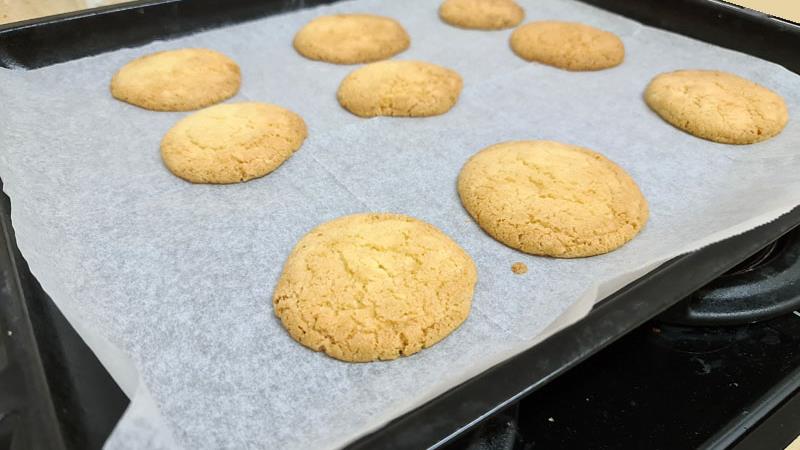 עוגיות סוכר סדוקות מ- 3 חלמונים