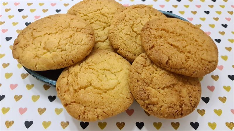 עוגיות סוכר סדוקות מ- 3 חלמונים