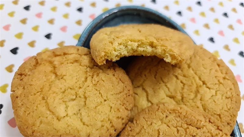 עוגיות סוכר סדוקות מ- 3 חלמונים