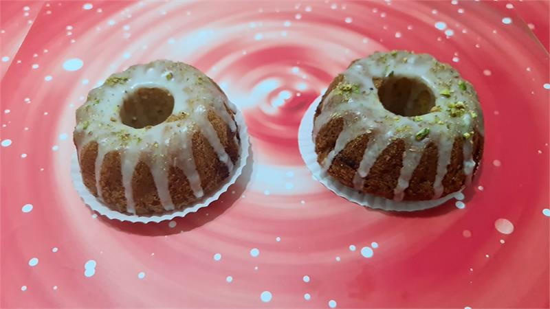 עוגת משמשים לשניים