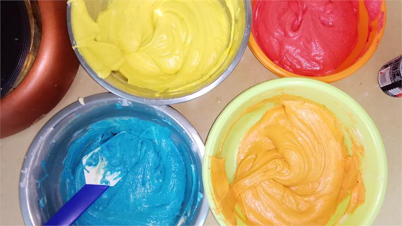 עוגת קשת בענן ללא ציפוי קרם, עוגת קשת בענן עירומה ליום הולדת