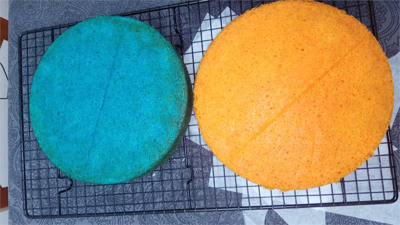 עוגת קשת בענן ללא ציפוי קרם, עוגת קשת בענן עירומה ליום הולדת