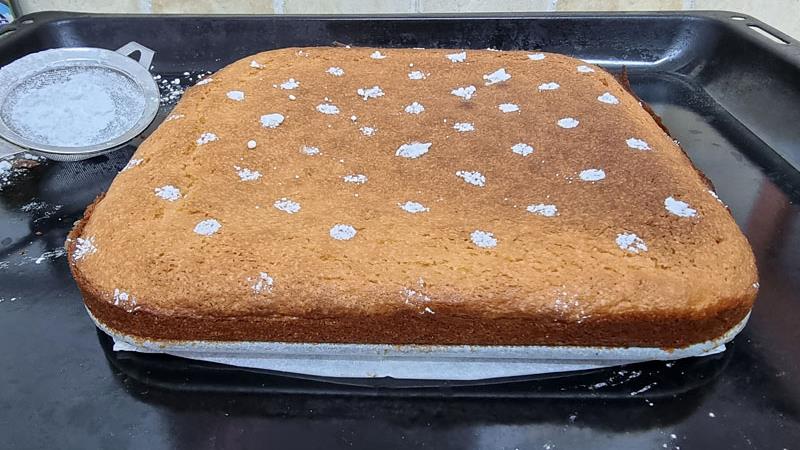 עוגת ליים בחושה ונהדרת 