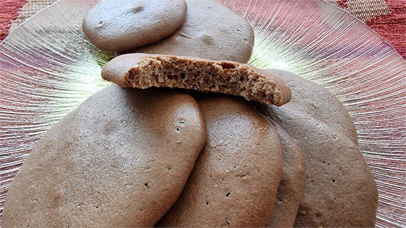 עוגיות נוטלה רק עם שלושה מרכיבים, שוקולדי ביותר