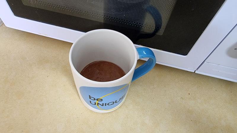 עוגת מאג שוקולד ומיונז, עוגת שוקולד ומיונז במאג חגיגה אמיתית