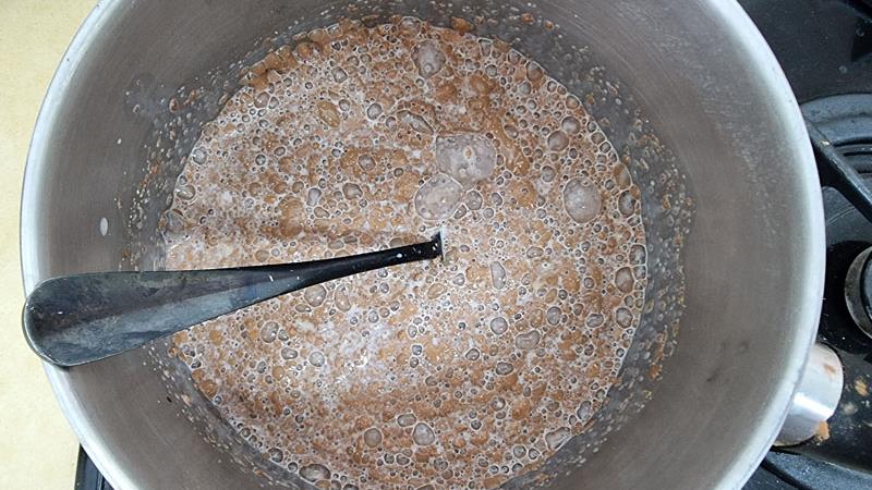 פודינג שוקולד עם טוויסט לשניים