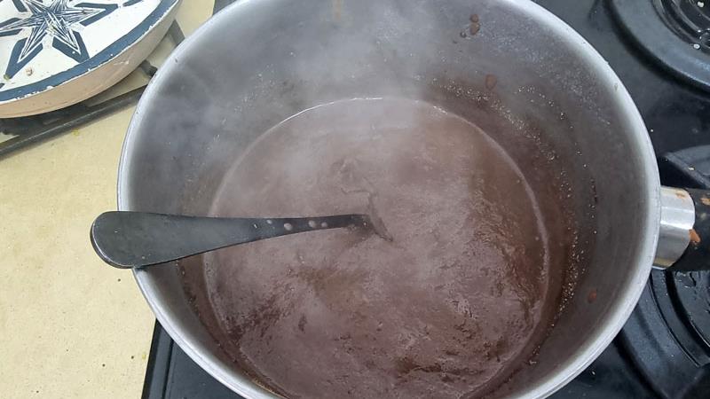 פודינג שוקולד עם טוויסט לשניים