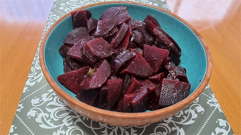 סלט סלק אדום בסגנון מרוקאי