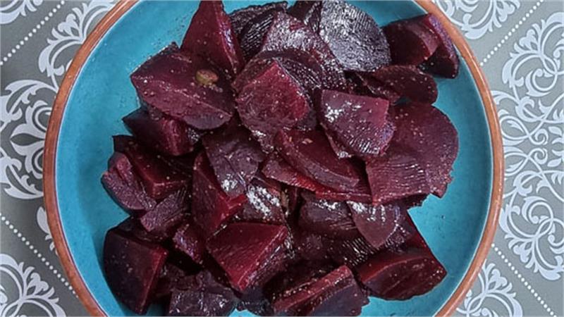 סלט סלק אדום בסגנון מרוקאי