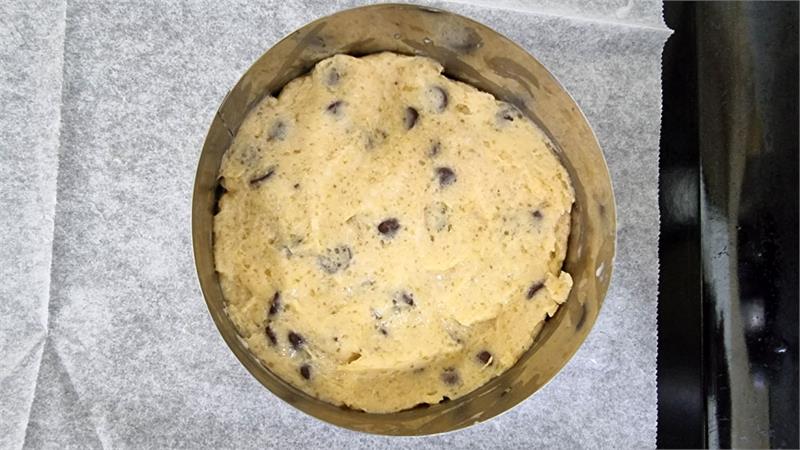 עוגיית שוקולד צ'יפס ענקית לשניים