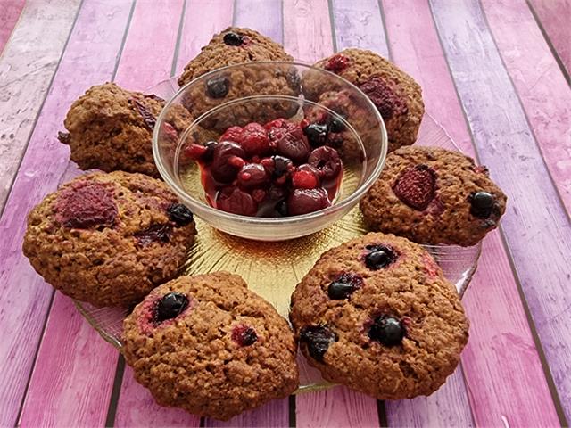 עוגיות שיבולת שועל ופירות יער טעימות מתוקות ומהירות הכנה