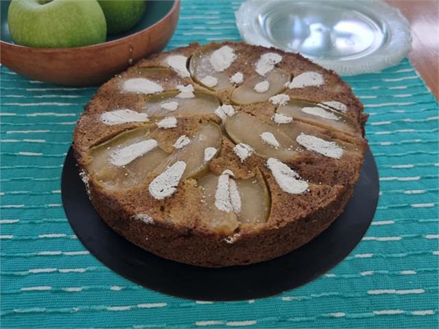 עוגת תפוחים הפוכה הכי טעימה וקלה להכנה