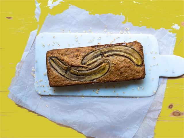 עוגת בננה הפוכה וקלה להכנה