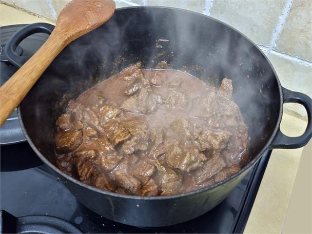 גולש הונגרי לשניים