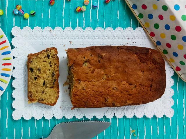 עוגת שזיפים משמשים וברנדי