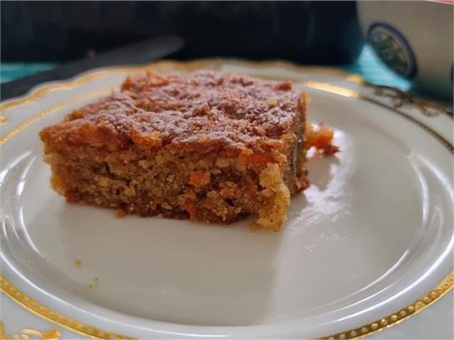 עוגת גזר בחושה עם סירופ סוכר ב 10 דקות עבודה