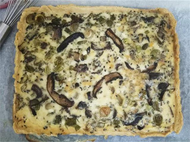 קיש פטריות וכרישה הכי קלות להכנה