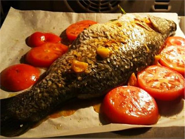 דג שלם בתנור