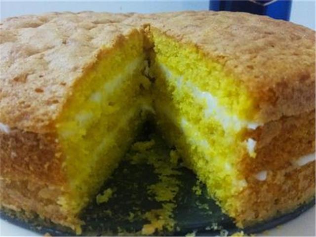 עוגת לימון בחושה וקלה להכנה